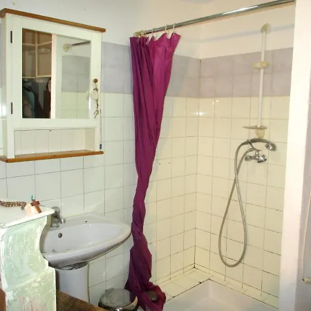 Confortable Au Coeur De 81 M² Parking * Nice